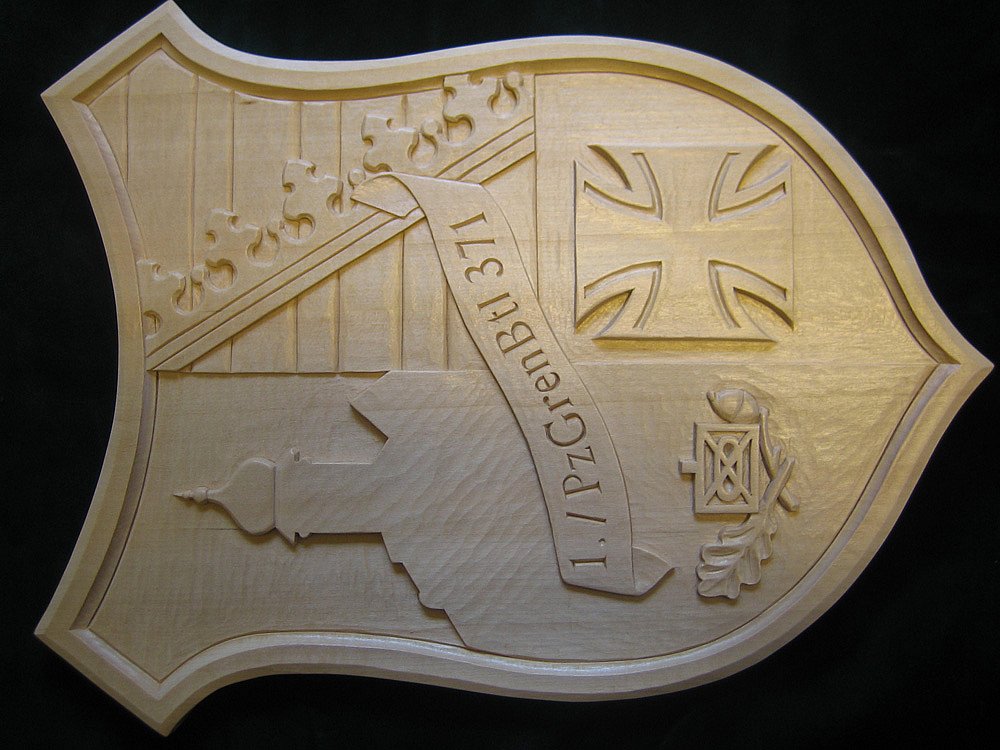 Wappen, Lindenholz 45×35 cm